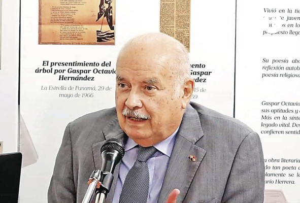 Miguel Antonio Bernal, constitucionalista Miguel Antonio Bernal, constitucionalista