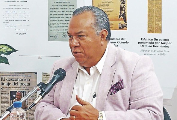 Silvio Guerra, abogado y catedrático universitario Silvio Guerra, abogado y catedrático universitario