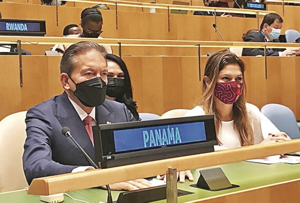 Laurentino Cortizo, presidente de Panamá, a su llegada a la ONU. Laurentino Cortizo, presidente de Panamá, a su llegada a la ONU.