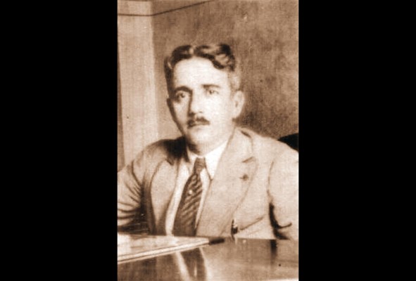 Ernesto J. Castillero Ernesto J. Castillero