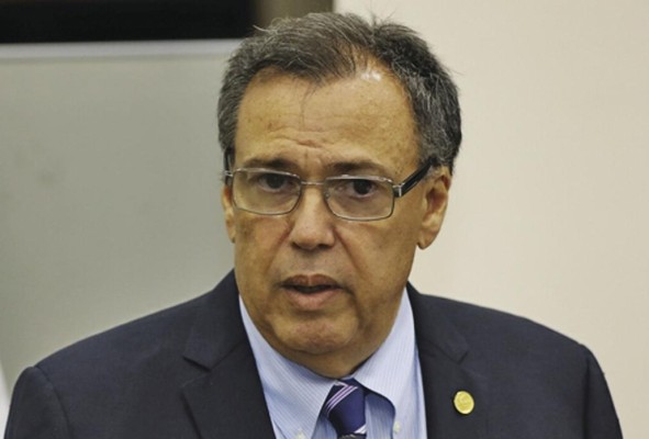 Luis Ramón Fábrega, presidente de la CSJ. Luis Ramón Fábrega, presidente de la CSJ.