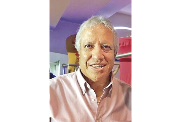 Américo Gallego El técnico argentino llegó para enderezar el camino de la Selección mayor, pero la ha dejado más afuera de lo que estaba. Américo Gallego El técnico argentino llegó para enderezar el camino de la Selección mayor, pero la ha dejado más afuera de lo que estaba.