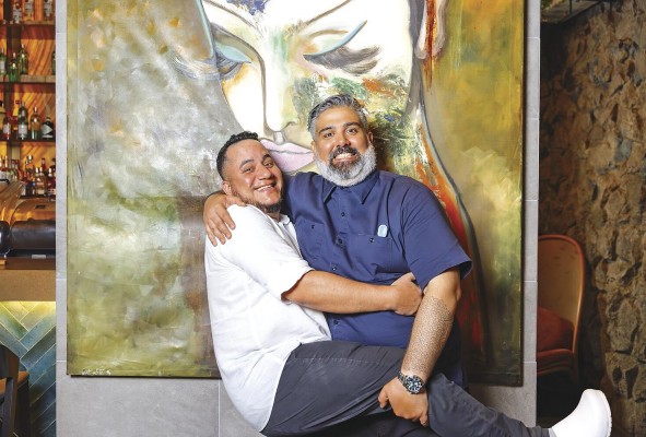 Los chefs Javier Chávez y Kamel Abihassan. Los chefs Javier Chávez y Kamel Abihassan.