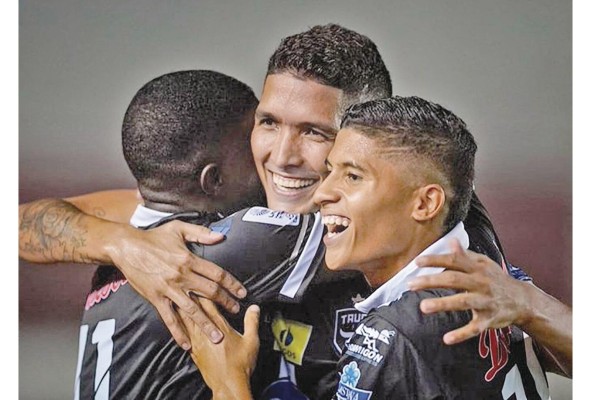 Haciendo pareja en el ataque del Tauro con Cristhian Martínez, se han convertido en la dupla goleadora del Apertura 2020. Haciendo pareja en el ataque del Tauro con Cristhian Martínez, se han convertido en la dupla goleadora del Apertura 2020.