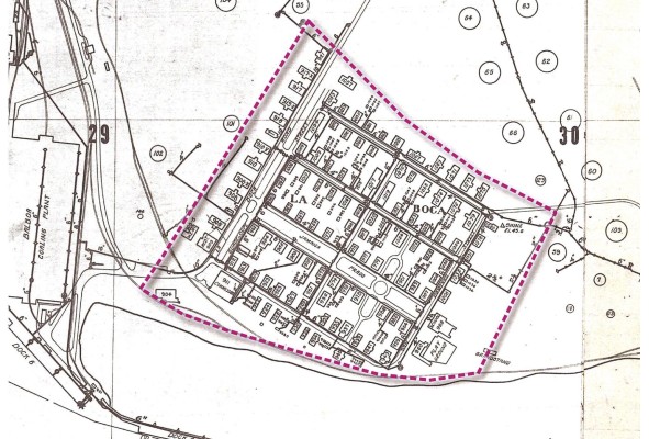 El 13 de agosto de 1913, el ingeniero a cargo de la construcción del Canal, George Goethals, ordena la construcción de un poblado para trabajadores afrodescendientes, designándolo con el nombre de La Boca. En este mapa de 1930, el trazado original del poblado para empleados 'silver roll'. El 13 de agosto de 1913, el ingeniero a cargo de la construcción del Canal, George Goethals, ordena la construcción de un poblado para trabajadores afrodescendientes, designándolo con el nombre de La Boca. En este mapa de 1930, el trazado original del poblado para empleados 'silver roll'.