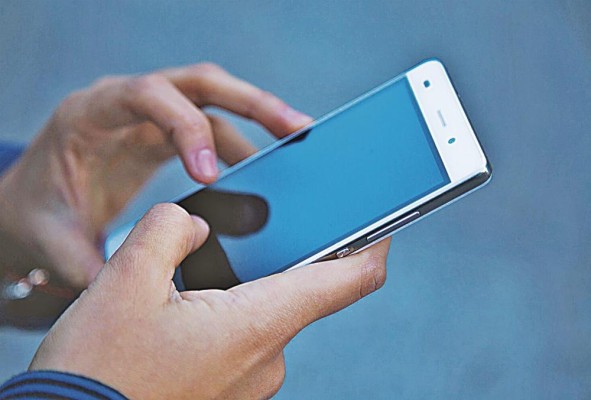 Las interacciones telefónicas pueden ser más apreciadas incluso por las jóvenes generaciones. Las interacciones telefónicas pueden ser más apreciadas incluso por las jóvenes generaciones.