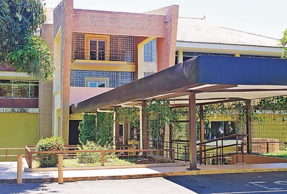 Biblioteca Nacional de Panamá Ernesto J. Castillero. Biblioteca Nacional de Panamá Ernesto J. Castillero.