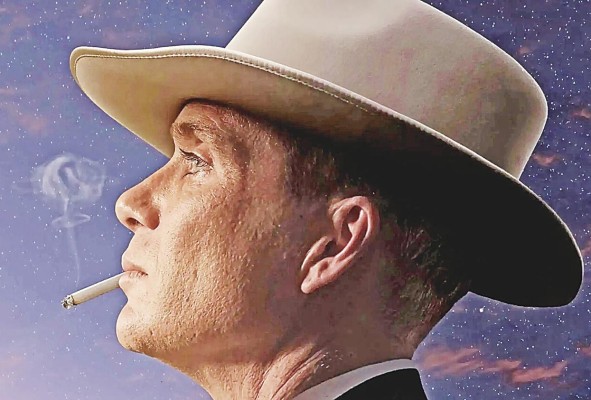 J. Robert Oppenheimer, interpretado por Cillian Murphy. J. Robert Oppenheimer, interpretado por Cillian Murphy.