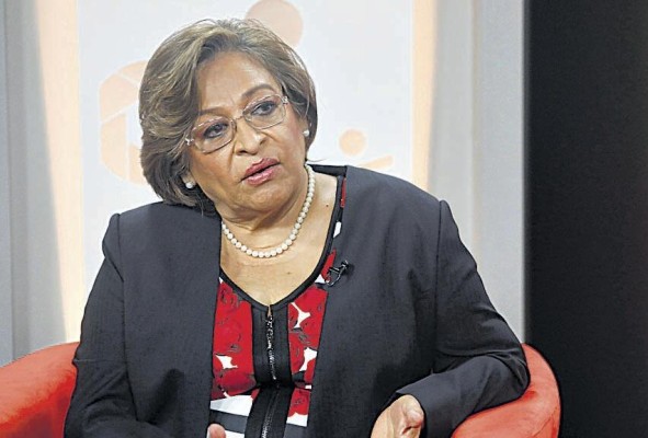 Juana Herrera es psiquiatra y la primera ministra de la Mujer. Juana Herrera es psiquiatra y la primera ministra de la Mujer.