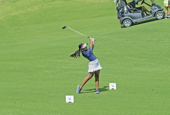 El Club Kiwanis de Panamá está consciente de que el golf tiene muchos beneficios para los niños en cuanto al desarrollo físico y mental. El Club Kiwanis de Panamá está consciente de que el golf tiene muchos beneficios para los niños en cuanto al desarrollo físico y mental.