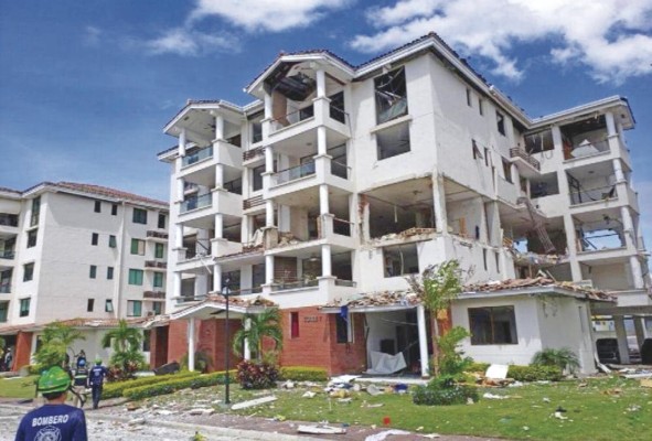 De esta manera quedó el PH Costa Mare, Costa Sur, el 31 de mayo de 2019. luego de una explosión por gas. De esta manera quedó el PH Costa Mare, Costa Sur, el 31 de mayo de 2019. luego de una explosión por gas.