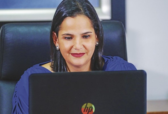 La ministra explica que la pandemia ha generado “una crisis económica acelerada que agrava las carencias de los sectores poblacionales de menores ingresos”. La ministra explica que la pandemia ha generado “una crisis económica acelerada que agrava las carencias de los sectores poblacionales de menores ingresos”.