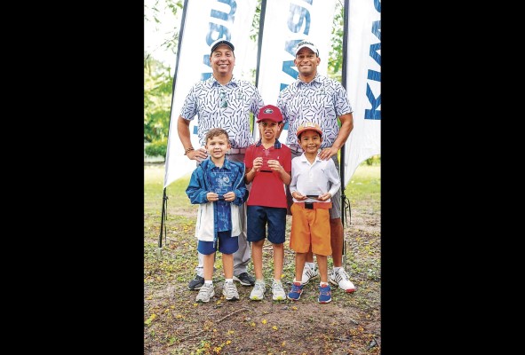 Celebran con éxito Cuarta Parada de la Kiwanis Golf Junior League Celebran con éxito Cuarta Parada de la Kiwanis Golf Junior League