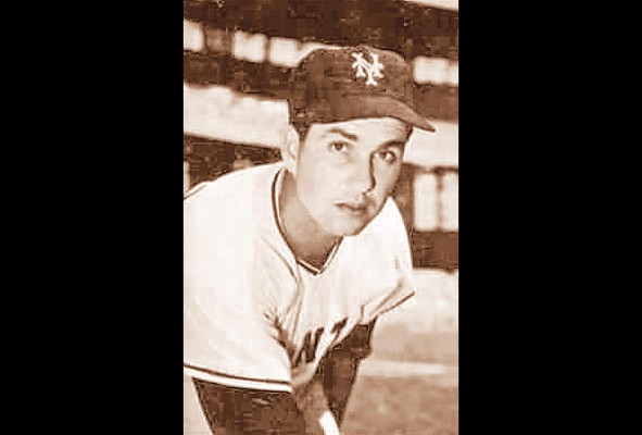 Hoyt acumuló 46.8 de WAR, casilla 3 entre los relevistas de todos los tiempos en las mayores. Hoyt acumuló 46.8 de WAR, casilla 3 entre los relevistas de todos los tiempos en las mayores.