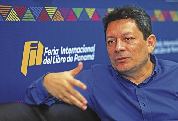 Jorge Galán, un fanático de la ficción Jorge Galán, un fanático de la ficción