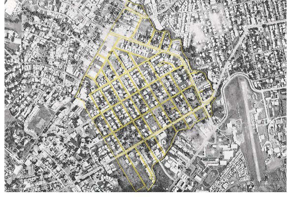 Durante las décadas de 1960 y 1970 se da la configuración de Obarrio como un barrio de mansiones, con comercios que la bordeaban hacia las vías principales sobre las que había sido construido, la vía Brasil y la vía España. Durante las décadas de 1960 y 1970 se da la configuración de Obarrio como un barrio de mansiones, con comercios que la bordeaban hacia las vías principales sobre las que había sido construido, la vía Brasil y la vía España.