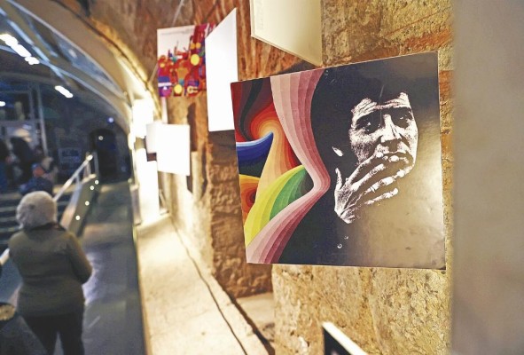 Seis de los 50 mejores discos chilenos de la historia fueron publicados por este sello, incluyendo dos de Víctor Jara. Seis de los 50 mejores discos chilenos de la historia fueron publicados por este sello, incluyendo dos de Víctor Jara.