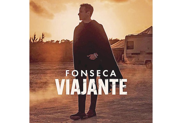 Su nuevo álbum encierra una celebración de 20 años de trayectoria y su personalidad íntegra. Su nuevo álbum encierra una celebración de 20 años de trayectoria y su personalidad íntegra.