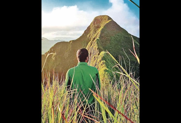 Desde el cerro Los Picachos, las personas pueden apreciar el poblado de Olá y comunidades aledañas. Desde el cerro Los Picachos, las personas pueden apreciar el poblado de Olá y comunidades aledañas.