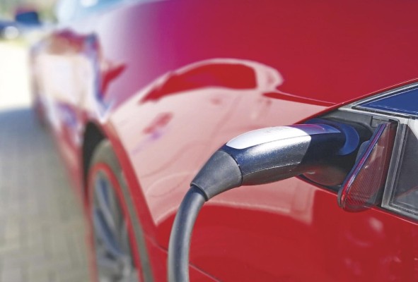 Con el Decreto Ejecutivo No. 51 que reglamenta la movilidad eléctrica, Panamá se suma a países como Colombia y Costa Rica con una ley de este tipo. Con el Decreto Ejecutivo No. 51 que reglamenta la movilidad eléctrica, Panamá se suma a países como Colombia y Costa Rica con una ley de este tipo.