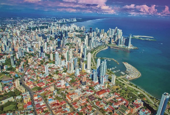 Ciudad de Panamá, uno de los destinos más atractivos para hacer turismo de aventuras, reuniones, etc. Ciudad de Panamá, uno de los destinos más atractivos para hacer turismo de aventuras, reuniones, etc.