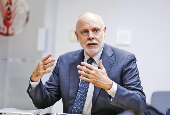 El director de la División de Transformación Rural Inclusiva y la igualdad de Género de la Fao, con sede en Roma, Benjamín Davis. El director de la División de Transformación Rural Inclusiva y la igualdad de Género de la Fao, con sede en Roma, Benjamín Davis.