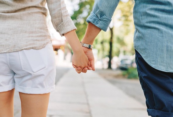 La sexualidad está conformada tanto por factores biológicos como psicoafectivos y socioculturales. La sexualidad está conformada tanto por factores biológicos como psicoafectivos y socioculturales.