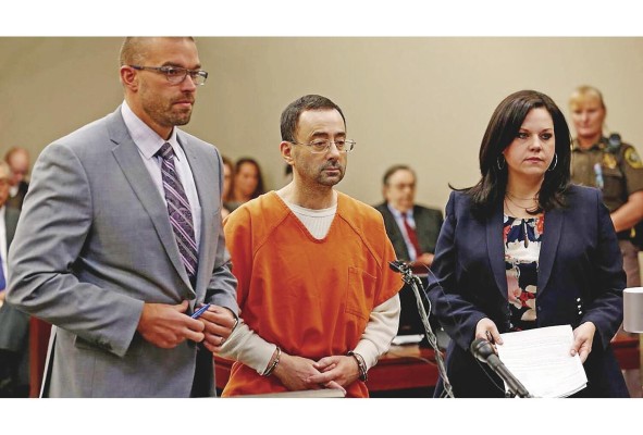 El doctor Larry Nassar fue sentenciado de 40 a 125 años en prisión por casos de abuso sexual dentro y fuera de USA Gymnastics, en 2018. El doctor Larry Nassar fue sentenciado de 40 a 125 años en prisión por casos de abuso sexual dentro y fuera de USA Gymnastics, en 2018.