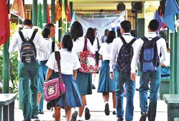 Panamá sigue por debajo del promedio en América Latina, en conocimientos de matemática, ciencias y español, según resultados de evaluaciones regionales como el ERCE. Panamá sigue por debajo del promedio en América Latina, en conocimientos de matemática, ciencias y español, según resultados de evaluaciones regionales como el ERCE.