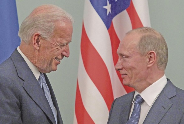 Con la llegada del demócrata Joe Biden a la Casa Blanca, tanto Moscú como Washington adelantaron su disposición de extender el nuevo START cinco años más. Con la llegada del demócrata Joe Biden a la Casa Blanca, tanto Moscú como Washington adelantaron su disposición de extender el nuevo START cinco años más.