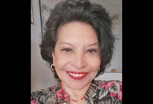 La escritora Griselda López recuerda la importancia de ver el pasado literario de Panamá como un camino de victorias. La escritora Griselda López recuerda la importancia de ver el pasado literario de Panamá como un camino de victorias.