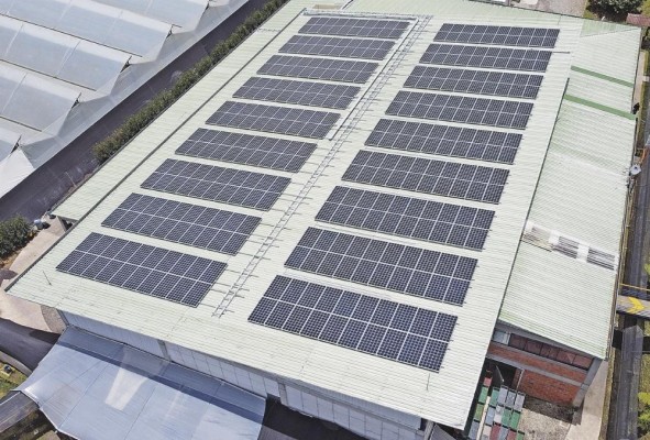 Erco aborda los desafíos clave en materia de eficiencia energética y ofrece soluciones personalizadas a sus clientes. Erco aborda los desafíos clave en materia de eficiencia energética y ofrece soluciones personalizadas a sus clientes.