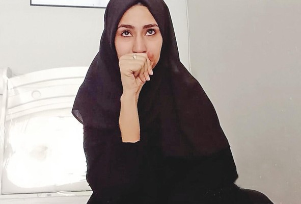 Sadequi, de 20 años, estudiaba periodismo en Kabul y soñaba con una carrera en los medios de comunicación. Sadequi, de 20 años, estudiaba periodismo en Kabul y soñaba con una carrera en los medios de comunicación.