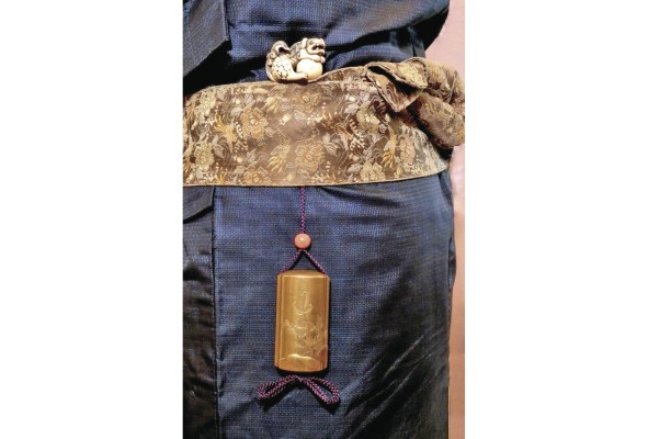 'Netsuke' en kimono 'Netsuke' en kimono
