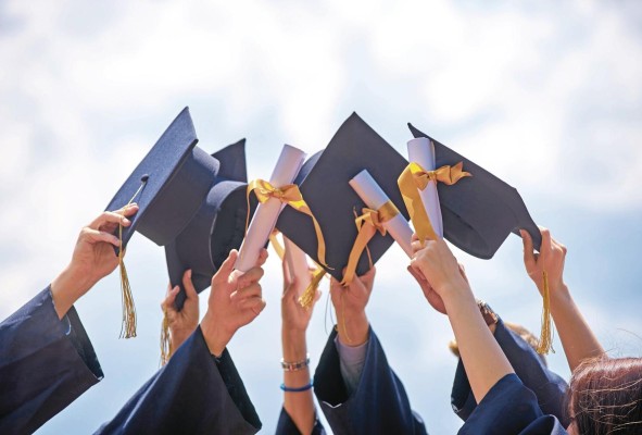 El Ifarhu ofrece el Concurso General de Educación Superior para estudios en universidades oficiales. El Ifarhu ofrece el Concurso General de Educación Superior para estudios en universidades oficiales.