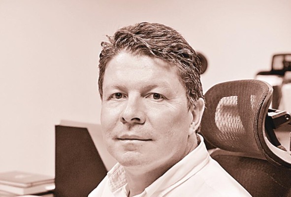 Alberto Mora es investigador y coordinador de investigación del sexto informe Estado de la Región. Alberto Mora es investigador y coordinador de investigación del sexto informe Estado de la Región.