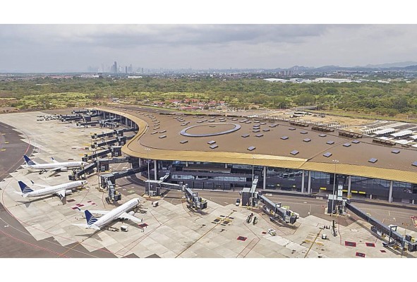 La terminal 2 tuvo una inversión de $917 millones. La terminal 2 tuvo una inversión de $917 millones.