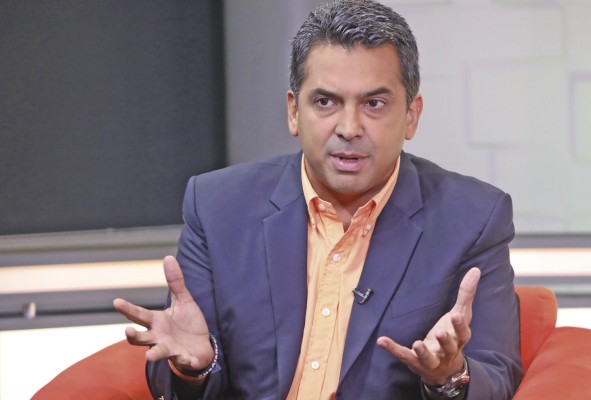 Ricardo Lombana , presidente y fundador de Otro Camino. Ricardo Lombana , presidente y fundador de Otro Camino.