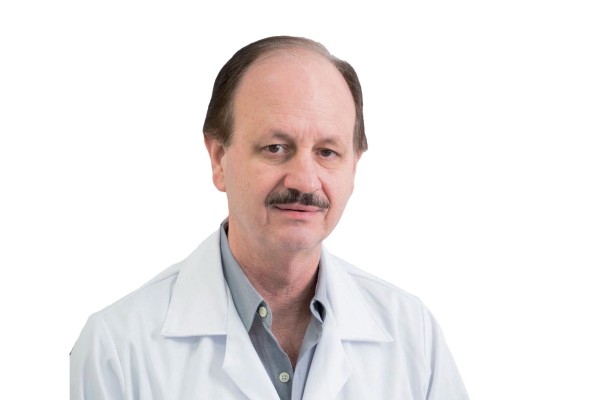 El doctor Fernando Gracia, es Médico Especialista en Medicina Interna y Neurología y Jefe de la Sección de Neurología del Hospital Santo Tomás. El doctor Fernando Gracia, es Médico Especialista en Medicina Interna y Neurología y Jefe de la Sección de Neurología del Hospital Santo Tomás.