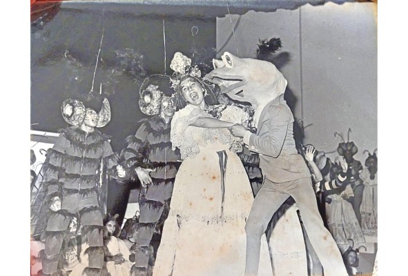 El teatro musical panameño marcó sus inicios con obras ya renombradas mundialmente. El teatro musical panameño marcó sus inicios con obras ya renombradas mundialmente.