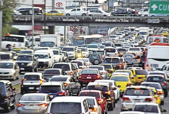 En Panamá, el parque vehicular lo conforman xxxxx millones de unidades, según datos de xxxxxx. En Panamá, el parque vehicular lo conforman xxxxx millones de unidades, según datos de xxxxxx.