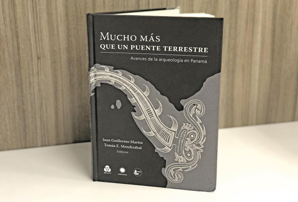 Esta obra es un compendio de las últimas investigaciones arqueológicas realizadas a lo largo y ancho del país, entre las que se abordan investigaciones financiadas por la Senacyt. Esta obra es un compendio de las últimas investigaciones arqueológicas realizadas a lo largo y ancho del país, entre las que se abordan investigaciones financiadas por la Senacyt.