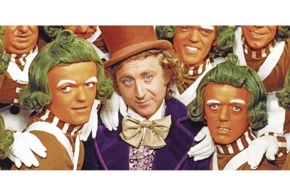 La primera rendición del libro de Roald Dahl fue en 1971 con Gene Wilder como Wonka. La primera rendición del libro de Roald Dahl fue en 1971 con Gene Wilder como Wonka.