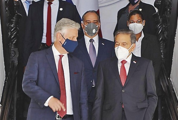 Robert O'Brien, asesor de la Casa Blanca, y Laurentino Cortizo, presidente de Panamá Robert O'Brien, asesor de la Casa Blanca, y Laurentino Cortizo, presidente de Panamá