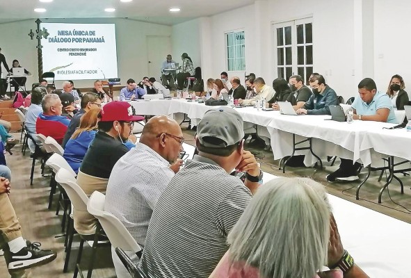 Regulación, mercados imperfectos y diálogo Regulación, mercados imperfectos y diálogo