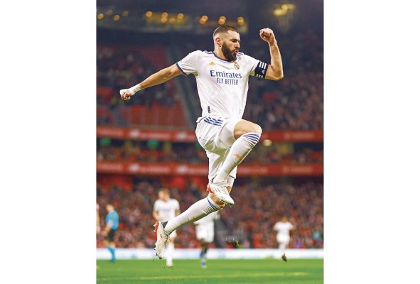 Karim Benzema, 34 años, figura en la tercera posición de los goleadores históricos de la Champions League a la par de Robert Lewandowski, con 86 goles. Karim Benzema, 34 años, figura en la tercera posición de los goleadores históricos de la Champions League a la par de Robert Lewandowski, con 86 goles.