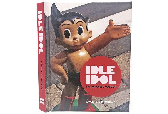 Portada del libro 'Idle Idol, the Japanese mascot' de Ed y John Harrison Portada del libro 'Idle Idol, the Japanese mascot' de Ed y John Harrison