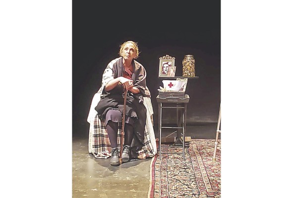 La actriz Fanny Sarfati interpreta a Irena Sendler La actriz Fanny Sarfati interpreta a Irena Sendler