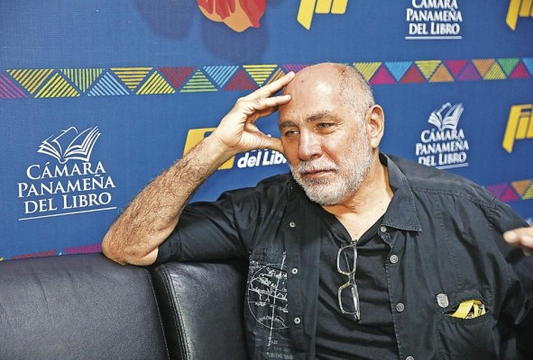 Guillermo Arriaga, autor mexicano y creador de 'Extrañas' Guillermo Arriaga, autor mexicano y creador de 'Extrañas'