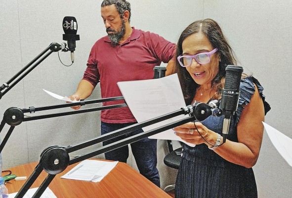 El radioteatro es la adaptación de un relato dentro del libro 'Cuento de cuentos'. El radioteatro es la adaptación de un relato dentro del libro 'Cuento de cuentos'.